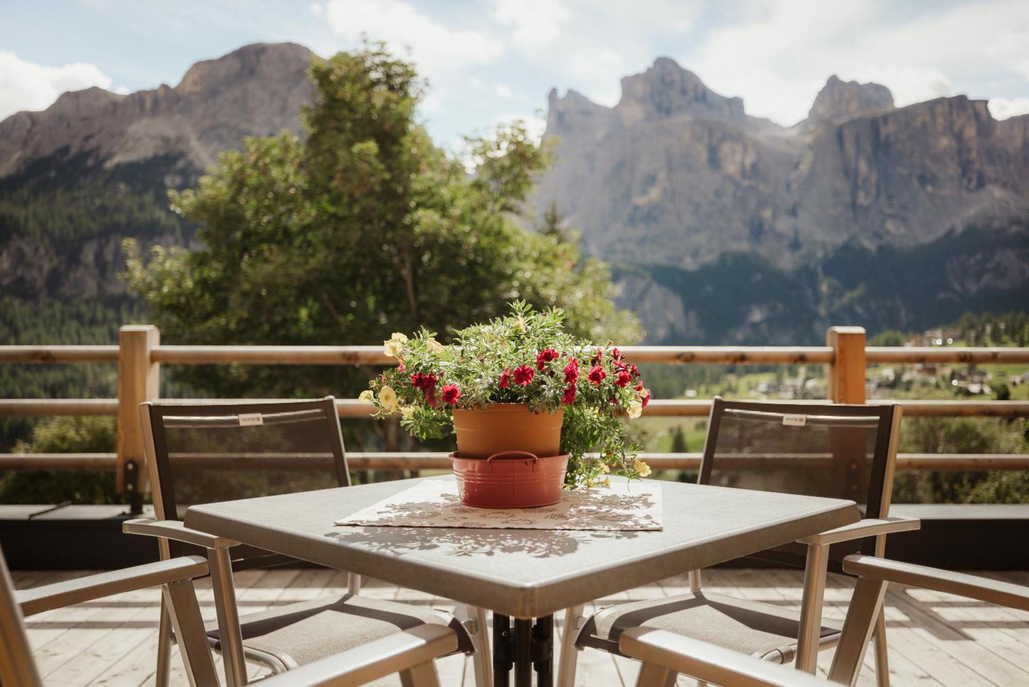 Chalet Laerchenhof Colfosco Bagian luar foto